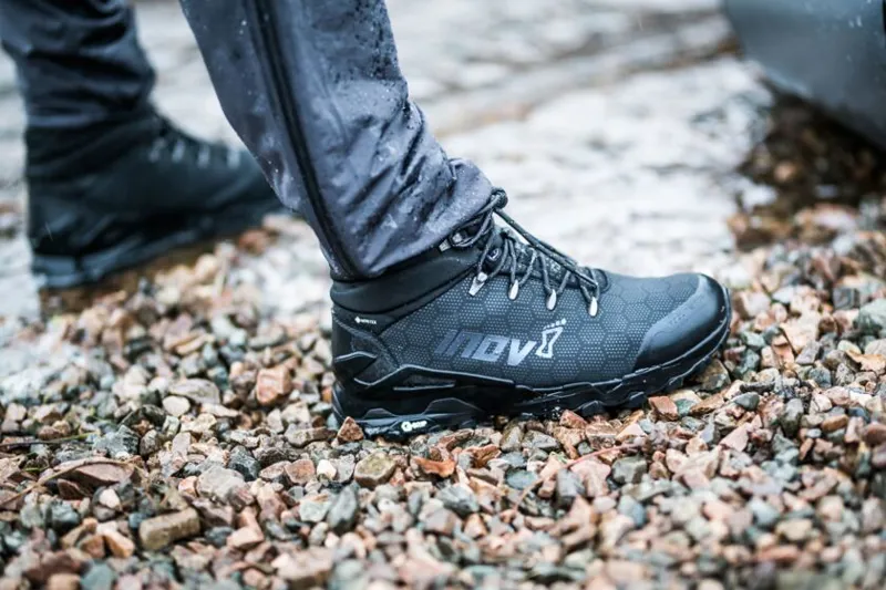 Inov-8 Womens Roclite Pro G 400 Shoes Black/Teal-8